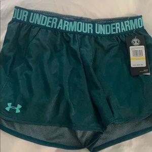 Never worn under armour workout shorts